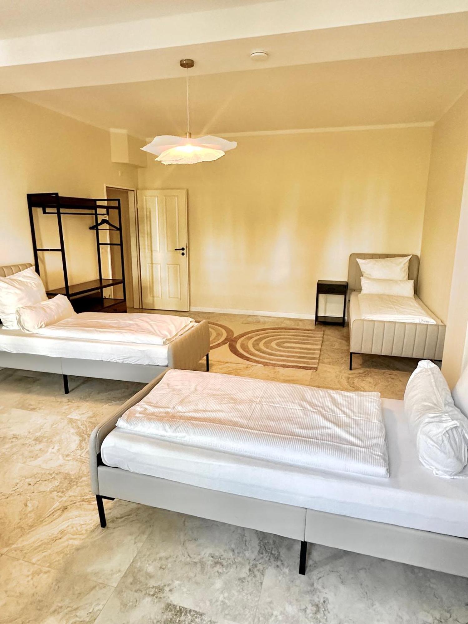 Sanierte 5 Zimmer Luxus Standard Apartment Auf 350Qm Hamborg Eksteriør billede